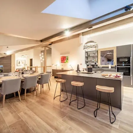 Luxurious In Holiday home *